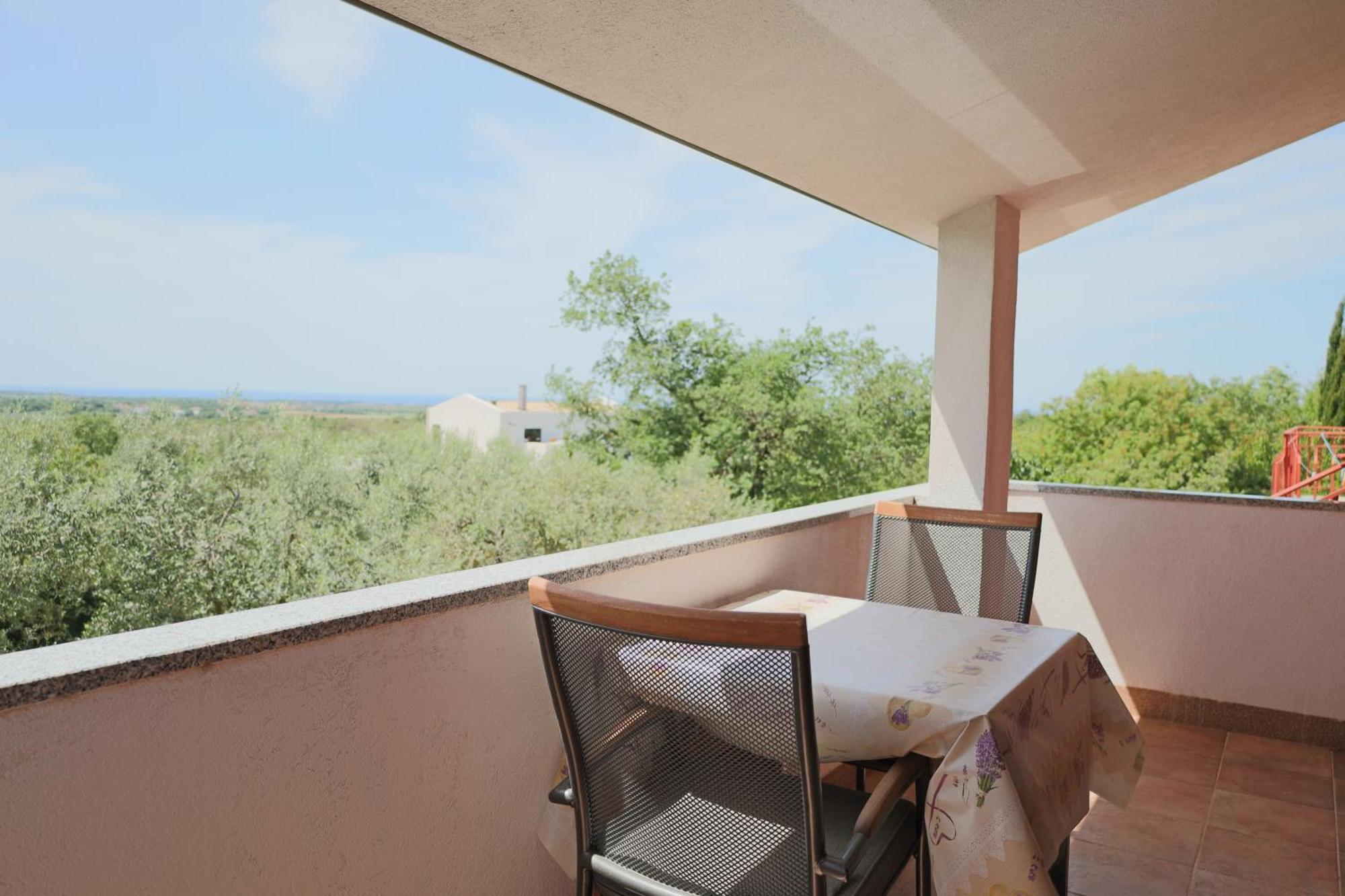 Apartment Zita With 1 Bedroom In Relaxing Surroundings Near Umag Kültér fotó