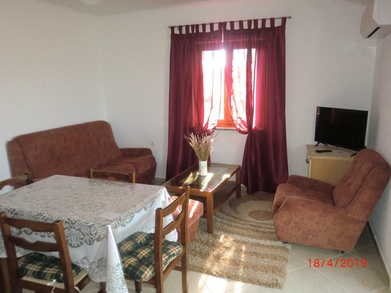 Apartment Zita With 1 Bedroom In Relaxing Surroundings Near Umag Kültér fotó