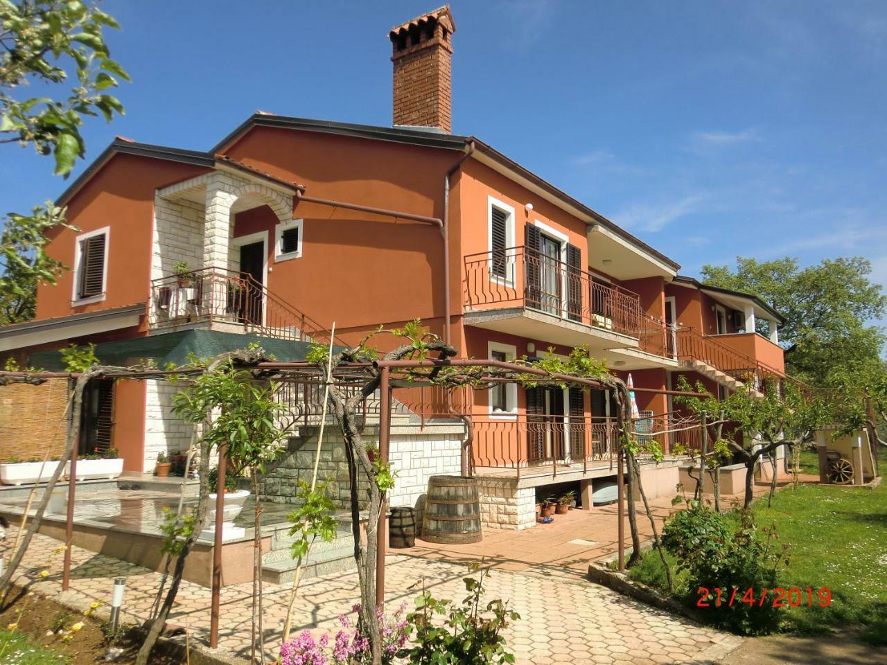 Apartment Zita With 1 Bedroom In Relaxing Surroundings Near Umag Kültér fotó